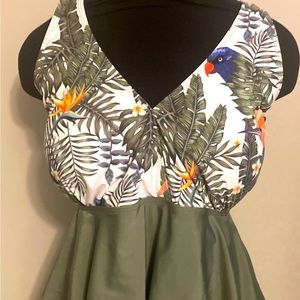 Womens plus, tankini